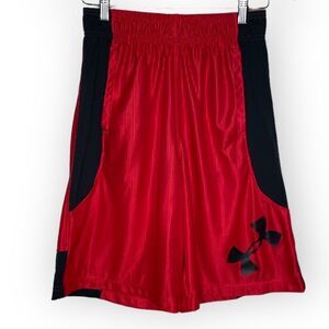 Under Armor Loose Fit Shorts size Medium